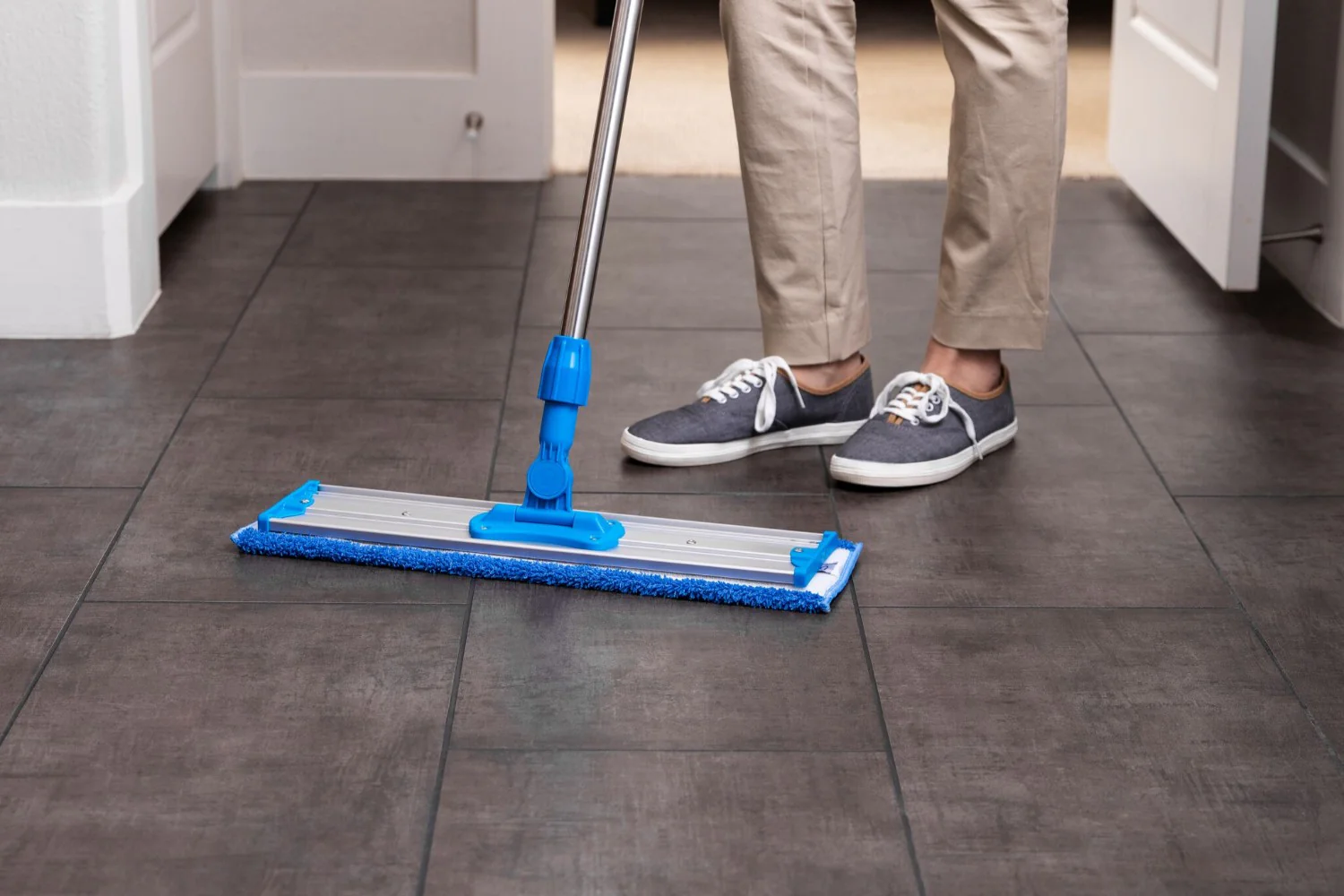 Almohadilla de microfibra premium para mopa húmeda de 24" - Imagen 8
